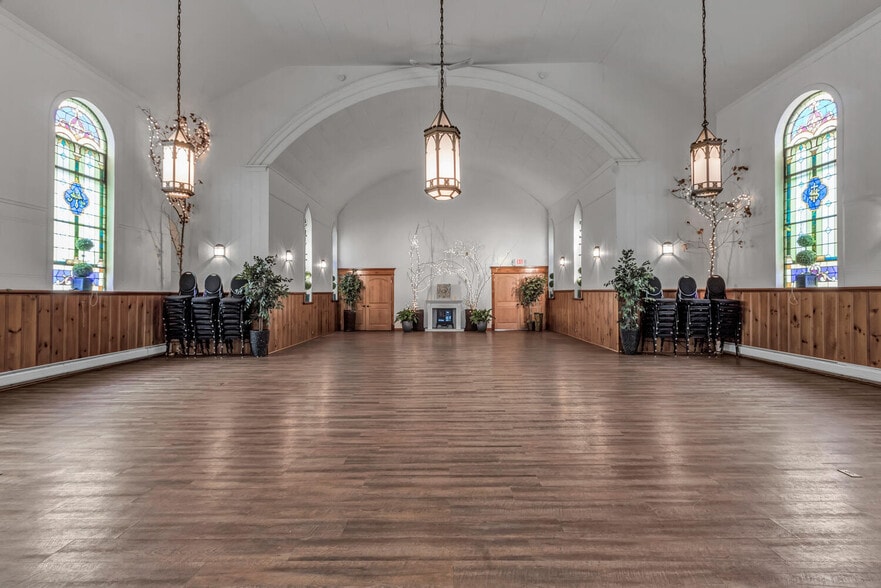 More Photos Of 5107 Langford Rd, North Collins Hospitality For Sale