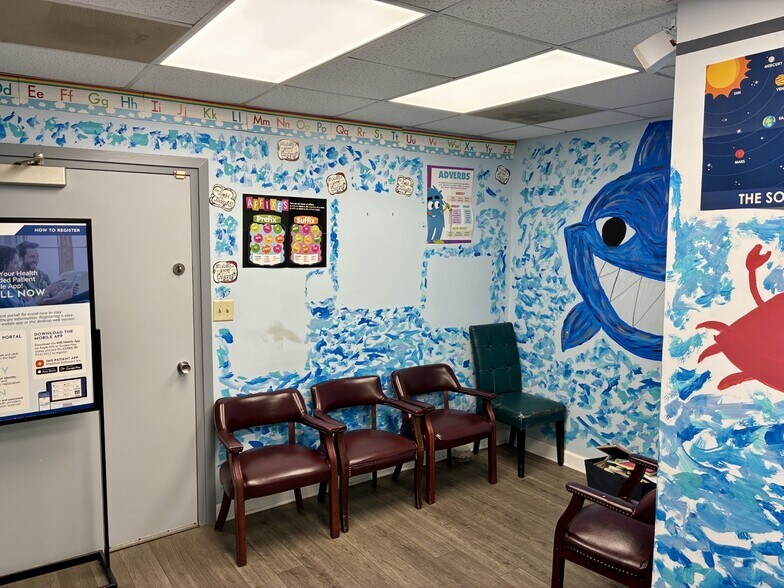 More Photos Of 5223 Paulsen St, Savannah Medical For Lease