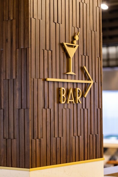 More Photos Of 440 Louisiana St, Houston Office For Lease