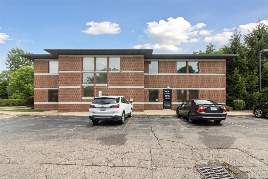 More Photos Of 4123 Martin Rd, Commerce Township Medical For Sale