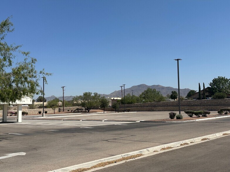 More Photos Of 5050 N Desert Blvd, El Paso Land For Sale