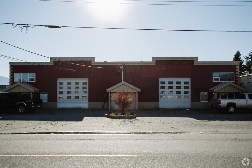 More Photos Of 45868 Railway Ave, Chilliwack Warehouse For Sale