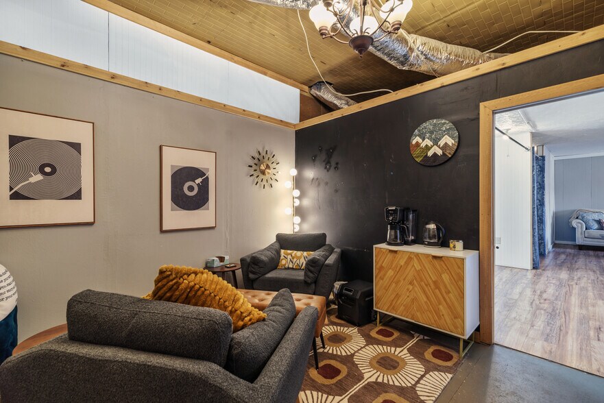 More Photos Of 104 N 3rd St, Kremmling Storefront Retail Residential For Sale