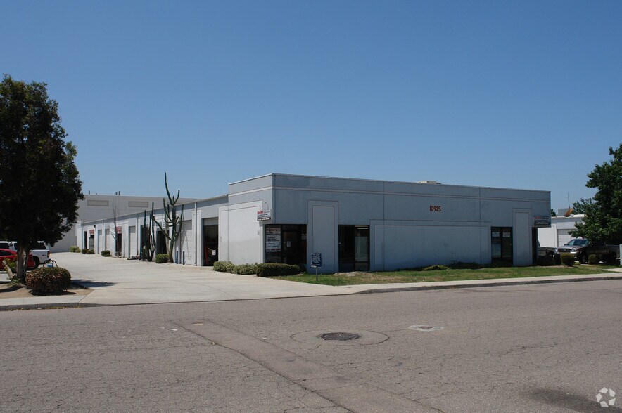 More Photos Of 10925 Wheatlands Ave, Santee Warehouse For Lease
