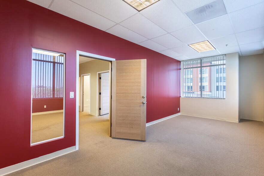 More Photos Of 4750-4794 Duckhorn Dr, Sacramento Research And Development For Lease