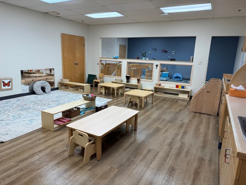 More Photos Of 2557 Us Highway 130, Cranbury Light Distribution For Lease