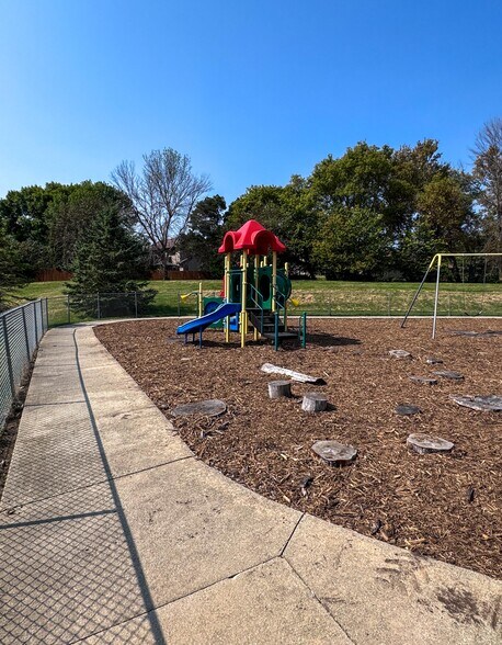 More Photos Of 3703 Fairway Pl NW, Rochester Religious Facility For Lease