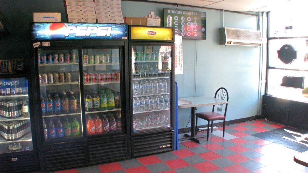 More Photos Of 88 Water St, Torrington Restaurant For Sale