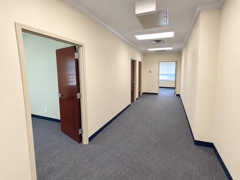More Photos Of 5816 Creedmoor Rd, Raleigh Medical For Lease
