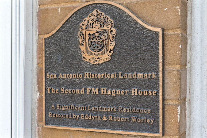 More Photos Of 623 Augusta, San Antonio Office For Sale