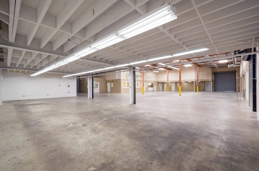 More Photos Of 901 Shasta St, Redwood City Warehouse For Lease