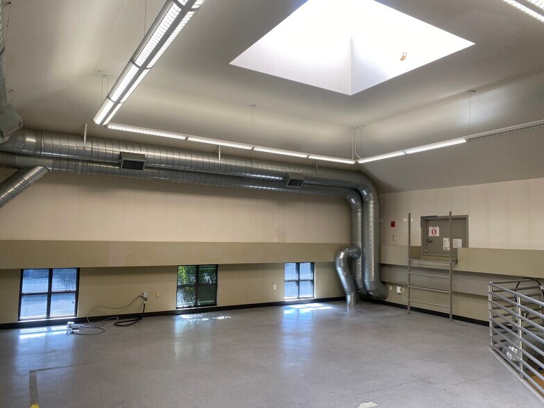 More Photos Of 1996 E 6400 S, Salt Lake City Medical For Lease