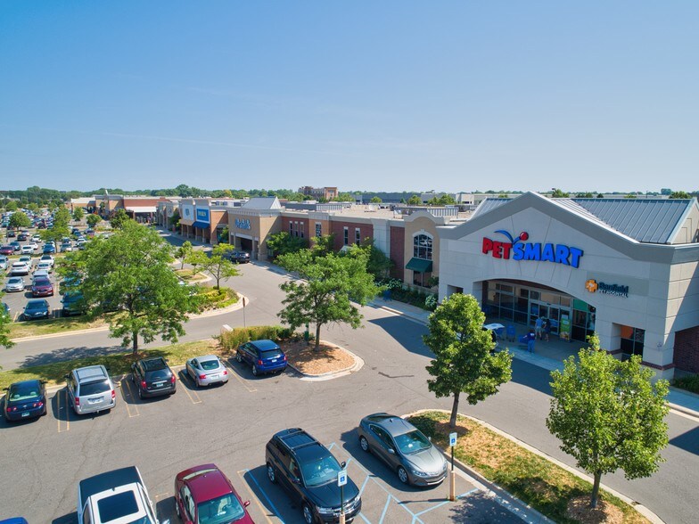 More Photos Of 28511-28599 Schoolcraft Rd, Livonia Unknown For Lease