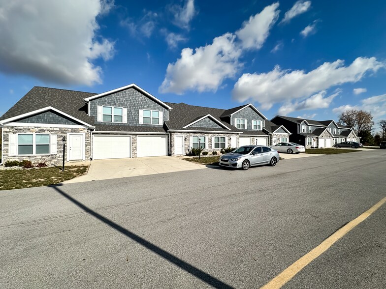 More Photos Of 13816 Illinois Rd, Fort Wayne Apartments For Sale