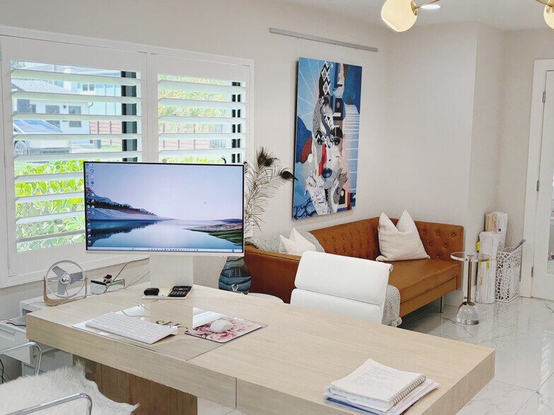 More Photos Of 301 SW 7th St, Fort Lauderdale Office For Sale