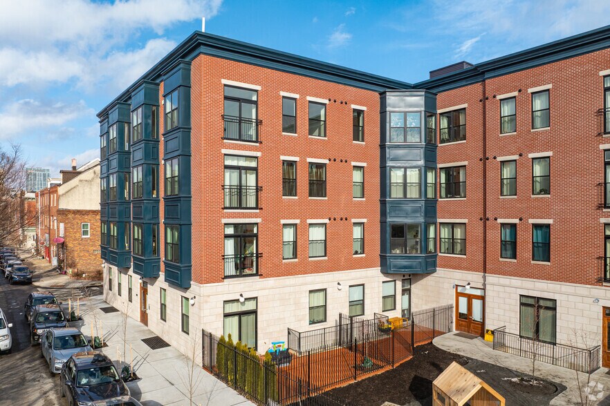 More Photos Of 841 S 2nd St, Philadelphia Schools For Lease