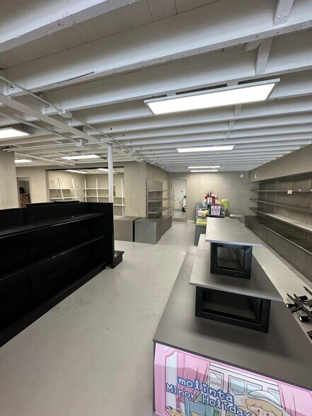 More Photos Of 7815-7817 Melrose Ave, Los Angeles Storefront Retail Office For Lease