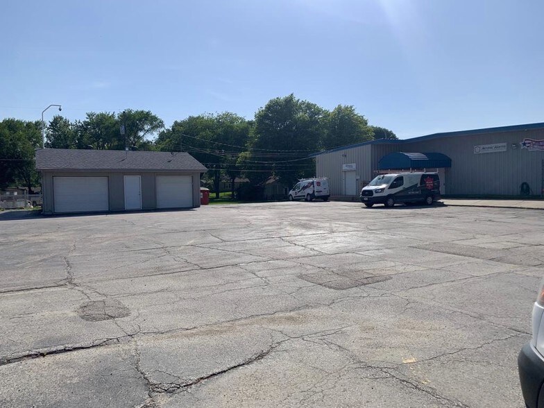 More Photos Of 4760 S 135th St, Omaha Manufacturing For Sale