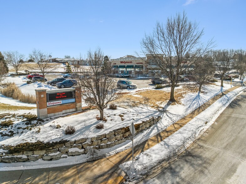 More Photos Of 1401 Springdale St, Mount Horeb Drugstore For Sale