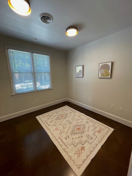 More Photos Of 727 W Hargett St, Raleigh Office Residential For Lease