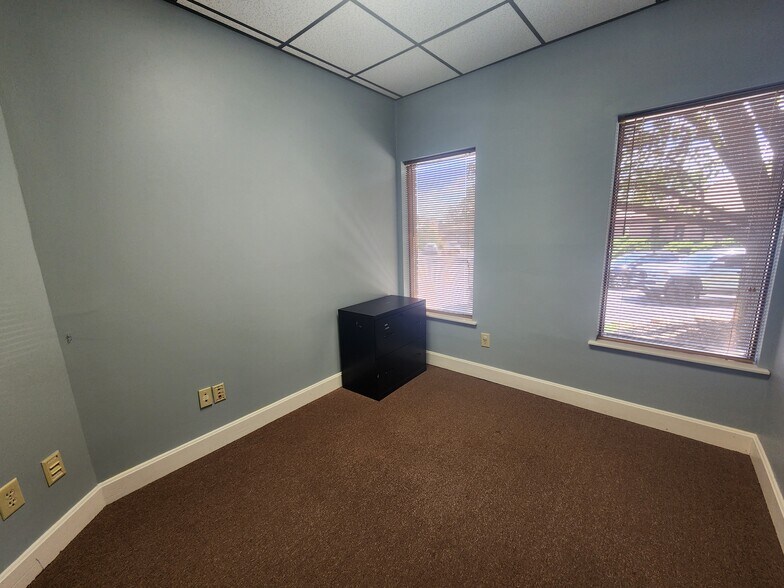 More Photos Of 4727 Cornell Rd, Blue Ash Office For Lease
