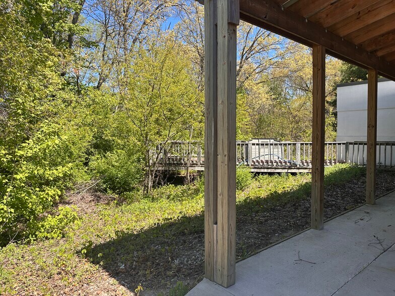 More Photos Of 5171 Plainfield Ave NE, Grand Rapids Medical For Sale