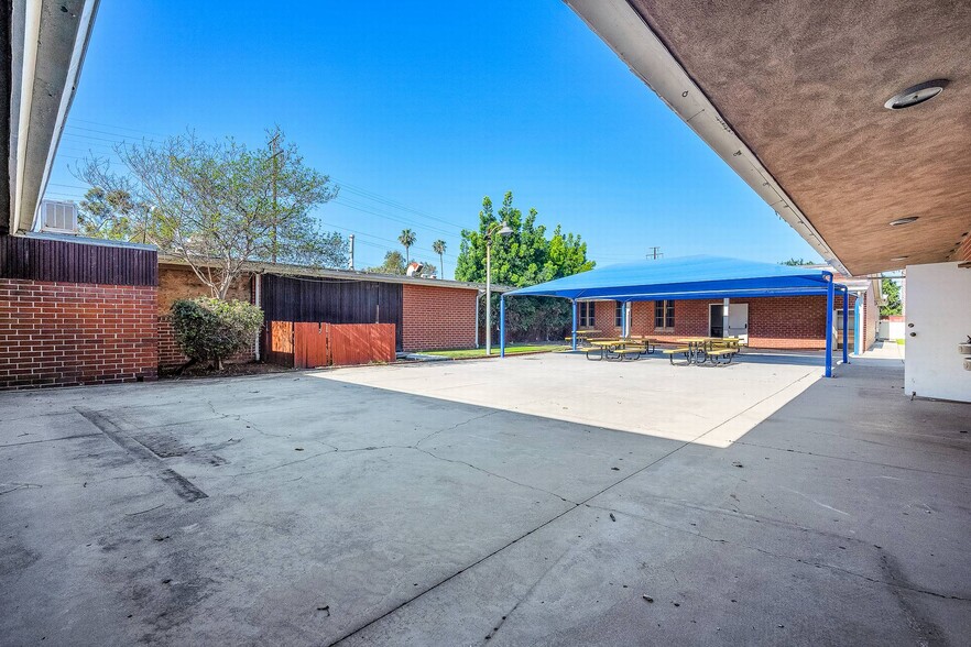 More Photos Of 7707 Florence Ave, Downey Religious Facility For Sale
