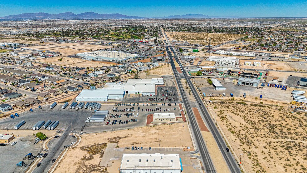 More Photos Of 201 S Darrington Rd, Horizon City Research And Development For Lease