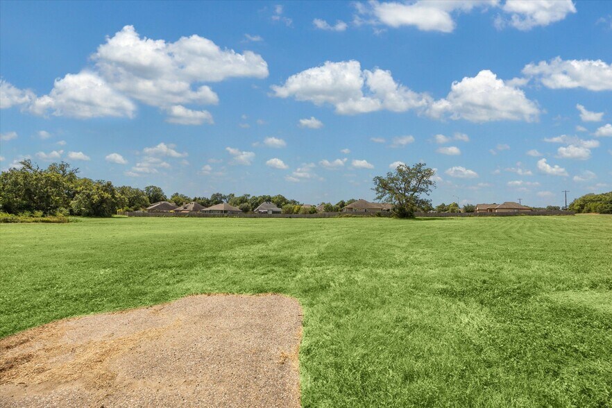 More Photos Of South Blue Bell Road & E Stone Street, Brenham Land For Sale