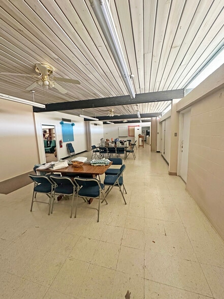 More Photos Of 105 E Martindale Dr, Marshall Religious Facility For Sale