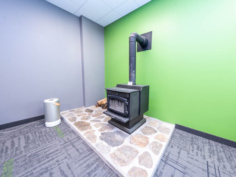 More Photos Of 95 Upstream Campus Trl, Sylva Schools For Sale