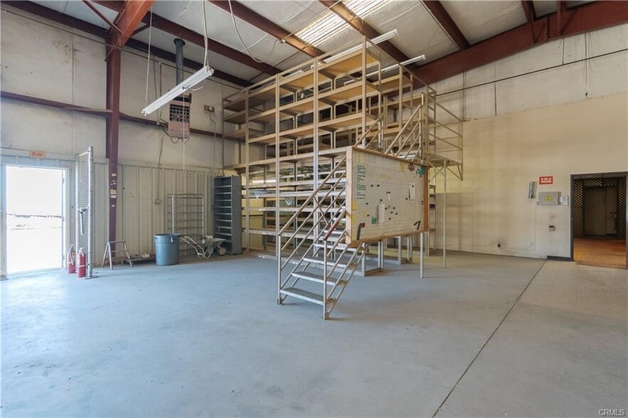 More Photos Of 7146 E Santa Fe Ave, Hesperia Warehouse For Lease