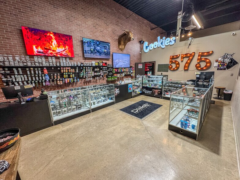 More Photos Of 1912 N Grimes St, Hobbs Flex For Sale