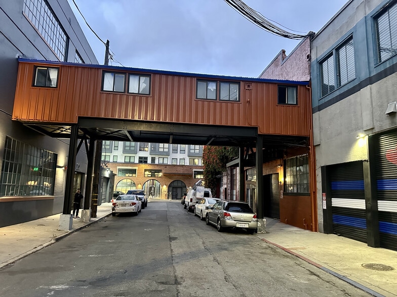 More Photos Of 19 Heron St, San Francisco Warehouse For Lease