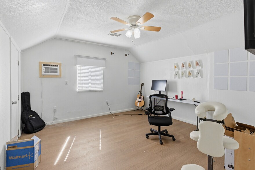 More Photos Of 375 C St, Arvin Specialty For Sale