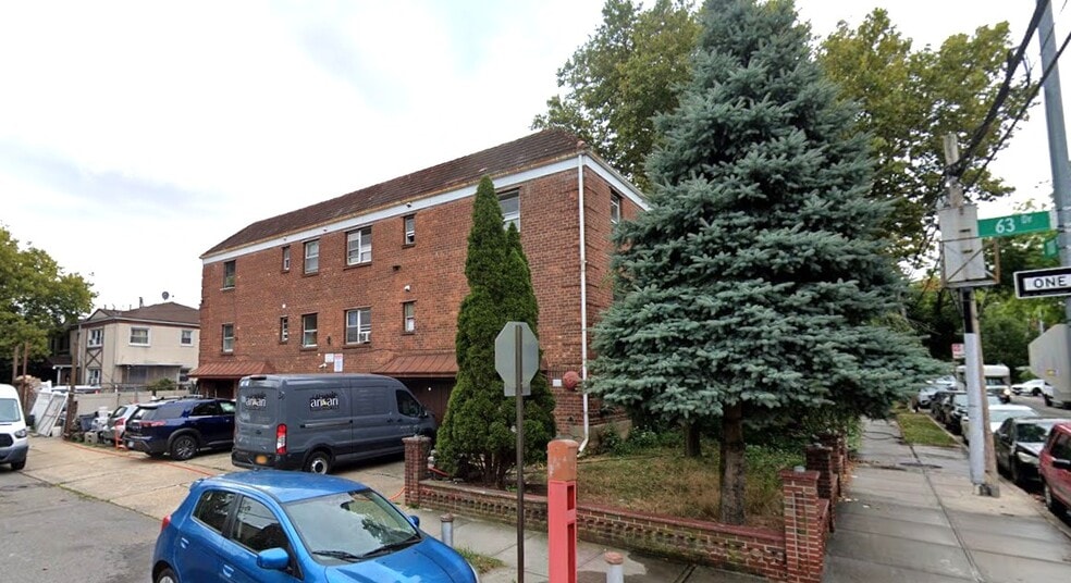 More Photos Of 6361 110th St, Forest Hills Apartments For Sale