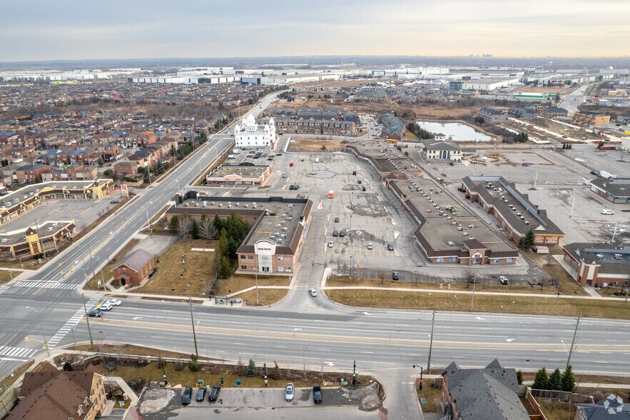 More Photos Of 4535 Ebenezer Rd, Brampton Freestanding For Sale