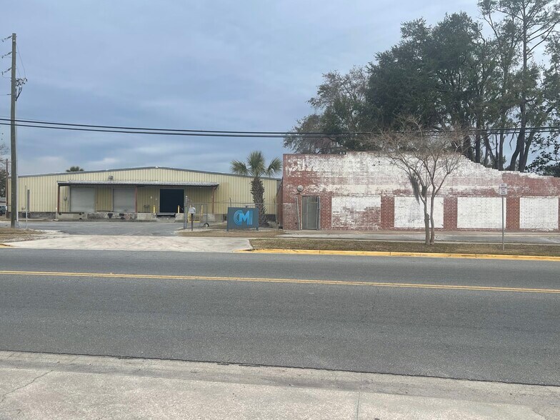 More Photos Of 1141 US Highway 41 NW, Jasper Distribution For Sale