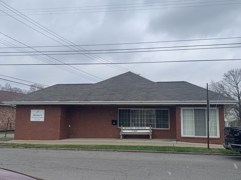 Primary Photo Of 1916 Main St, Aliquippa Storefront Retail Residential For Sale