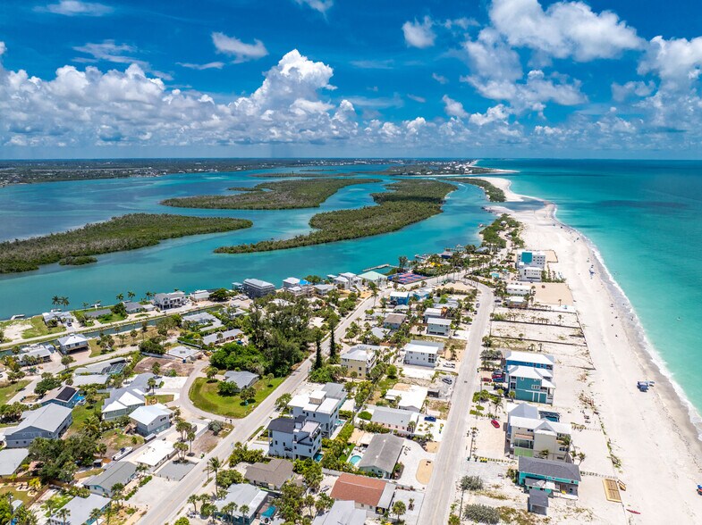 Primary Photo Of 1130 Gulf Blvd, Englewood Apartments For Sale