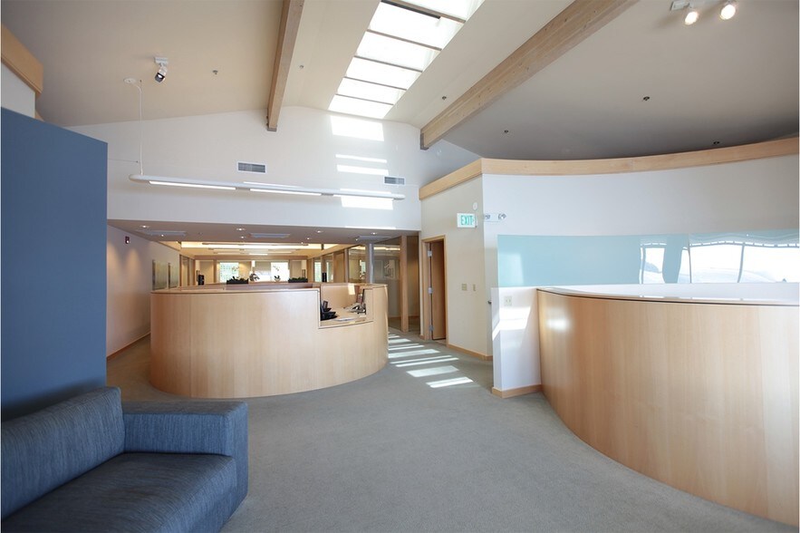 More Photos Of 599 Bridgeway, Sausalito Office For Lease