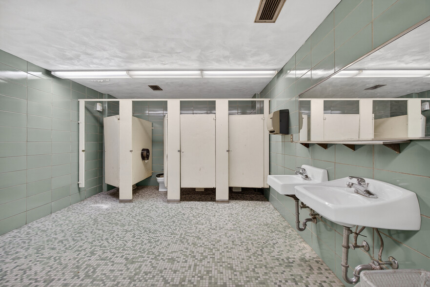 More Photos Of 1002 E South St, Jackson Lodge Meeting Hall For Sale
