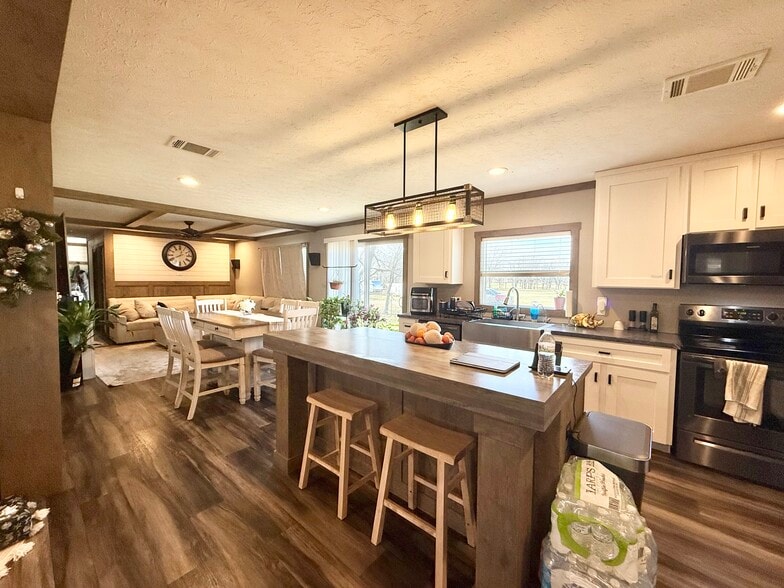 More Photos Of 426550 E 250 Rd, Chelsea Specialty For Sale