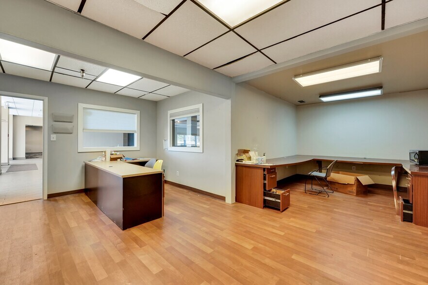 More Photos Of 1900 Buford Hwy, Duluth Warehouse For Lease