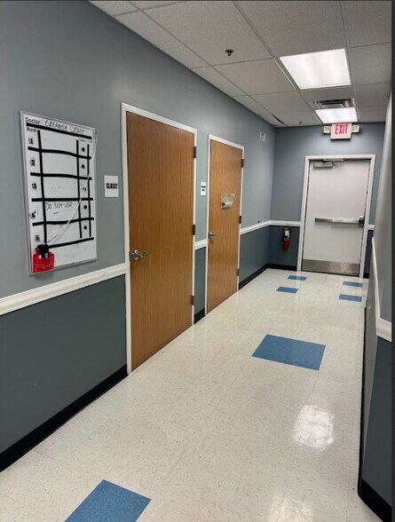 More Photos Of 645 Roy Wilkins Ave, Louisville Medical For Lease