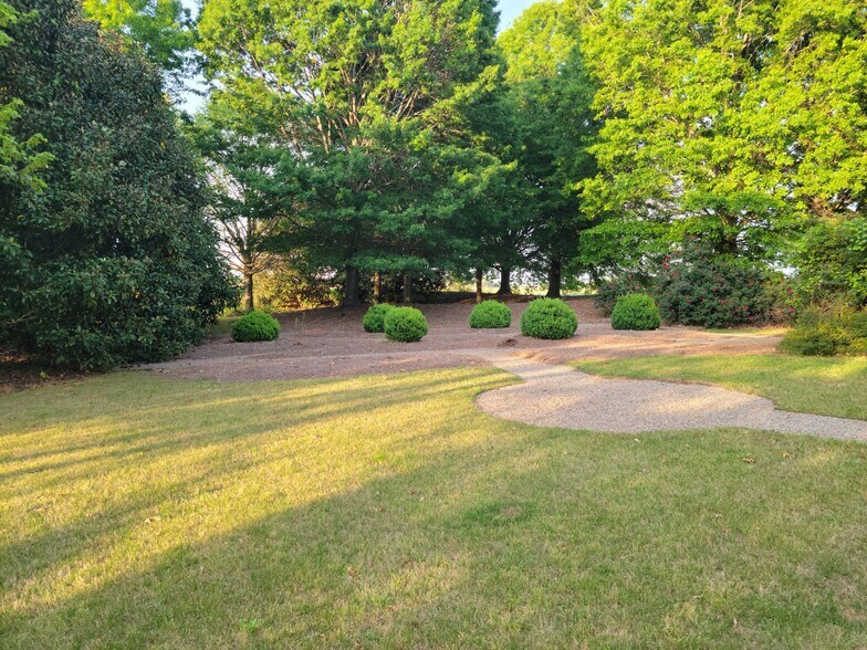 More Photos Of 1022 Twelve Oaks Pl, Watkinsville Loft Creative Space For Lease