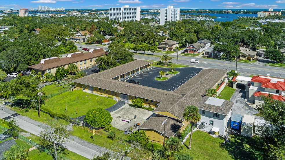 More Photos Of 640 S Ridgewood Ave, Daytona Beach Hotel For Sale