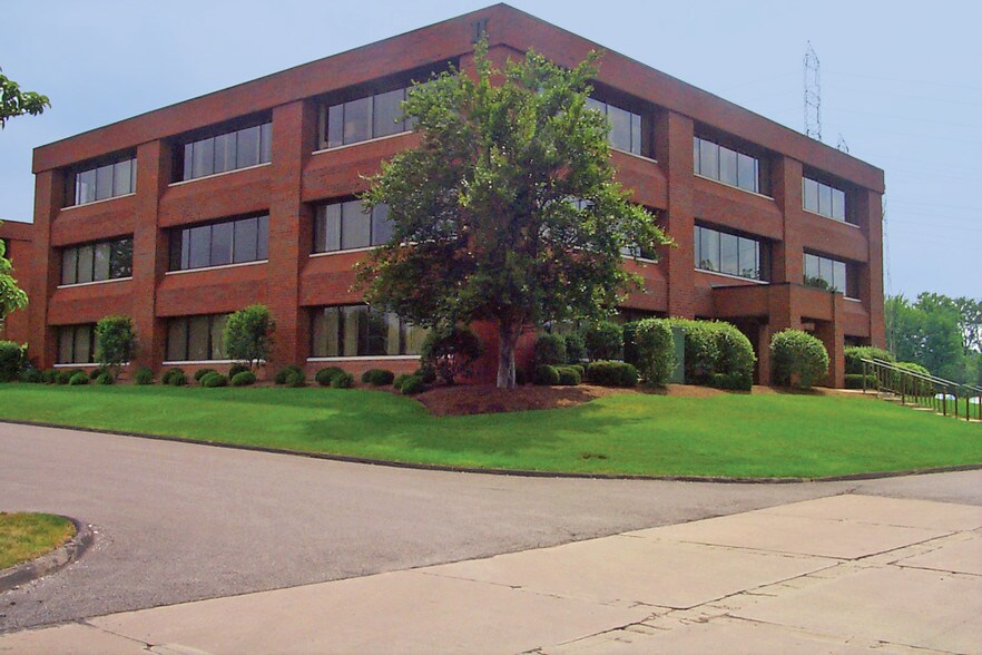 More Photos Of 4212 Chillicothe Rd, Willoughby Medical For Lease