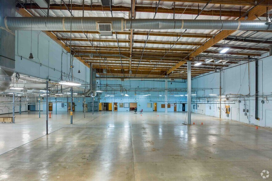 More Photos Of 809 Calle Plano, Camarillo Manufacturing For Lease