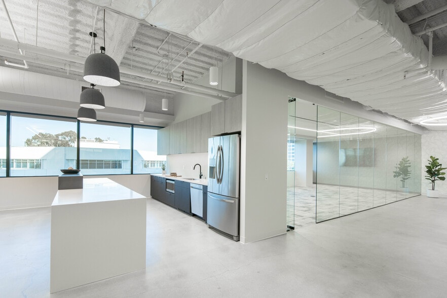 More Photos Of 1960 E Grand Ave, El Segundo Office For Sale